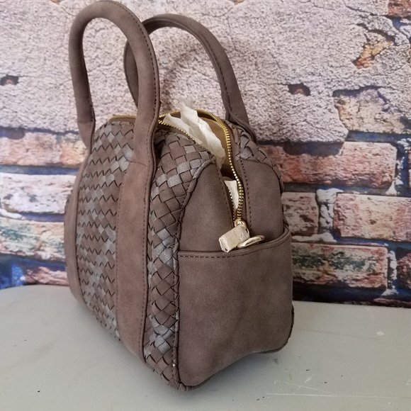 Deux Lux Delaney Mini Duffel Bag w/Duster Bag - Picture 7 of 8